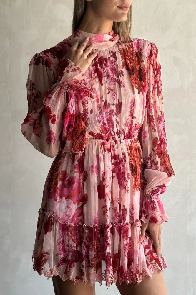 Chic Dali Mini Dress with Elegant Details